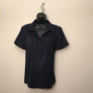 ❤️ANN TAYLOR: Polka Dot Mixed Media V-Neck